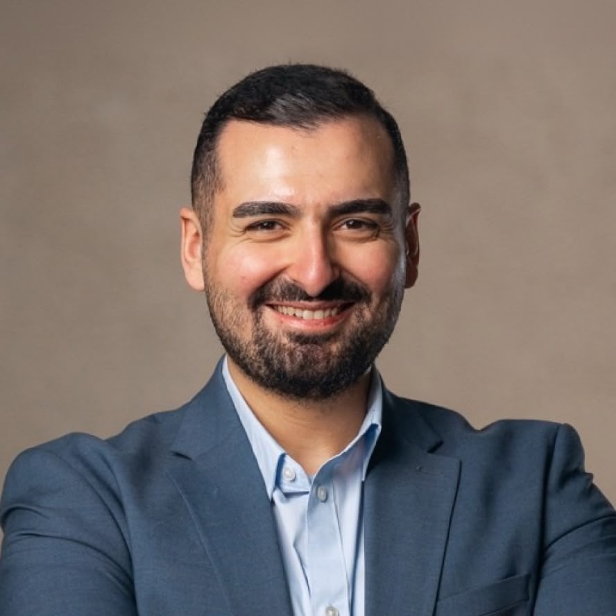 Yunus Emre Akkaya, Geschäftsführer von YeaMedia